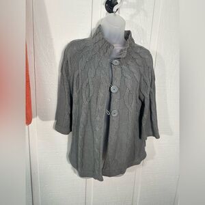Elle Gray Women’s Cardigan Sweater Size Medium EUC